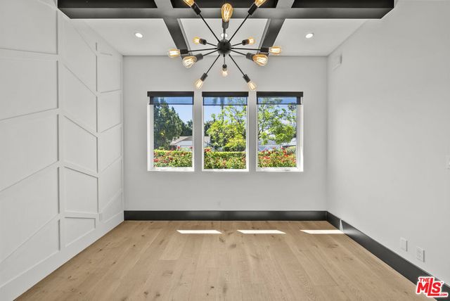 13431 Weddington Street, Sherman Oaks, CA 91401