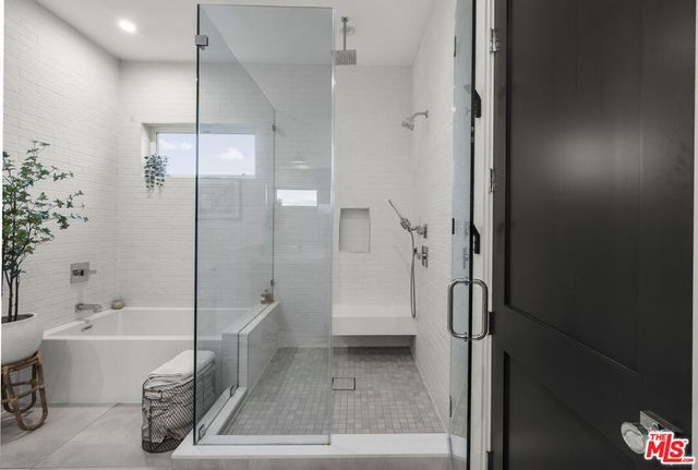 13431 Weddington Street, Sherman Oaks, CA 91401