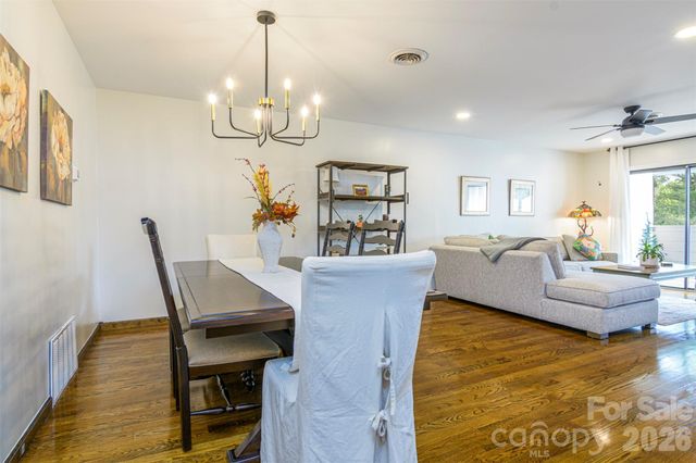 461 Britton Creek Drive, Hendersonville, NC 28791