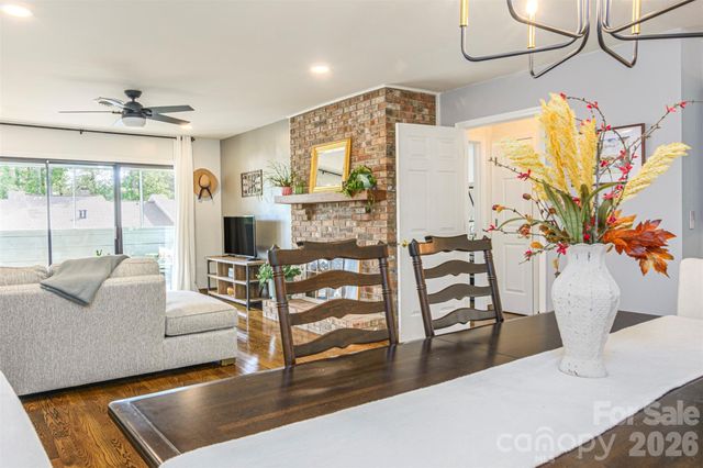461 Britton Creek Drive, Hendersonville, NC 28791