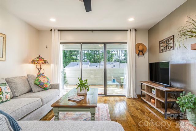 461 Britton Creek Drive, Hendersonville, NC 28791