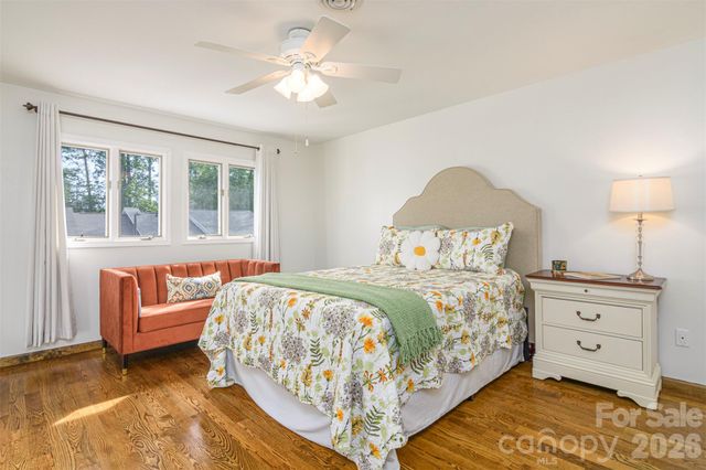 461 Britton Creek Drive, Hendersonville, NC 28791
