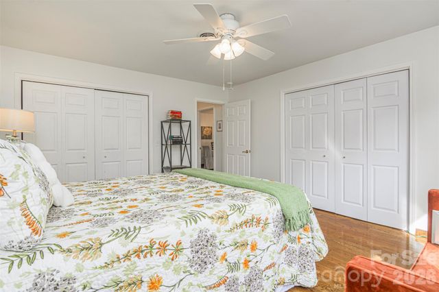 461 Britton Creek Drive, Hendersonville, NC 28791