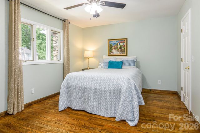 461 Britton Creek Drive, Hendersonville, NC 28791