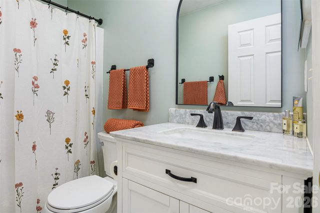 461 Britton Creek Drive, Hendersonville, NC 28791
