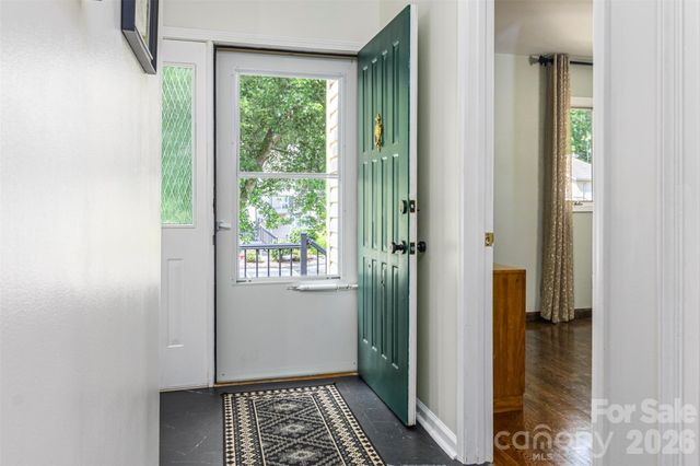 461 Britton Creek Drive, Hendersonville, NC 28791