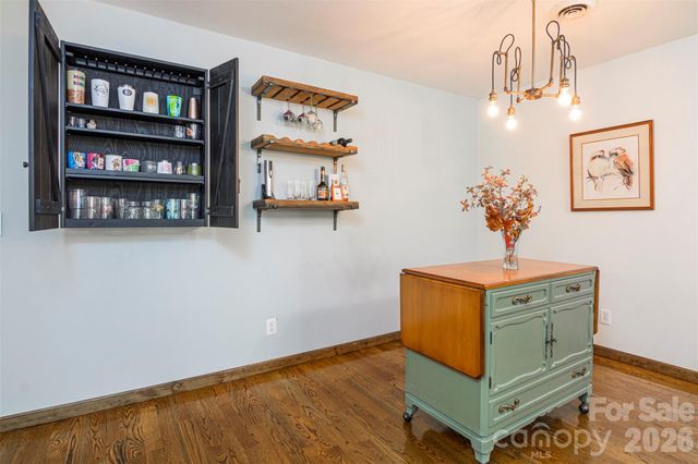 461 Britton Creek Drive, Hendersonville, NC 28791