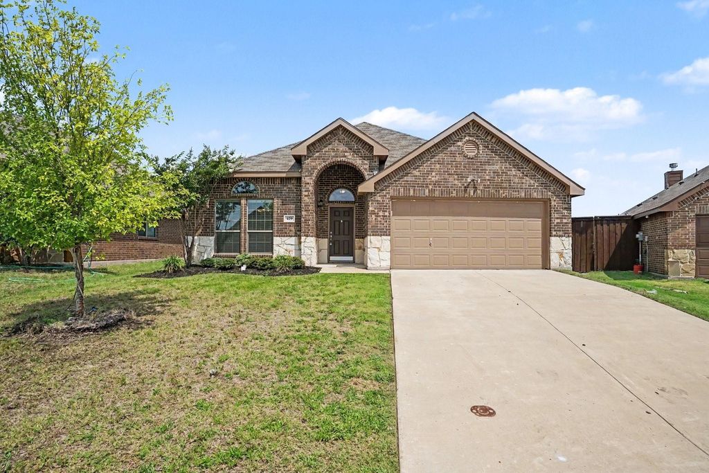 429 Tobin Drive, Seagoville, TX 75159