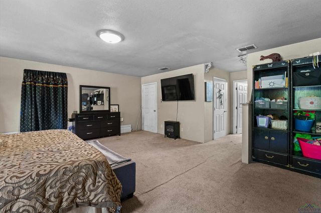 315 S Forest Lake, Longview, TX 75605