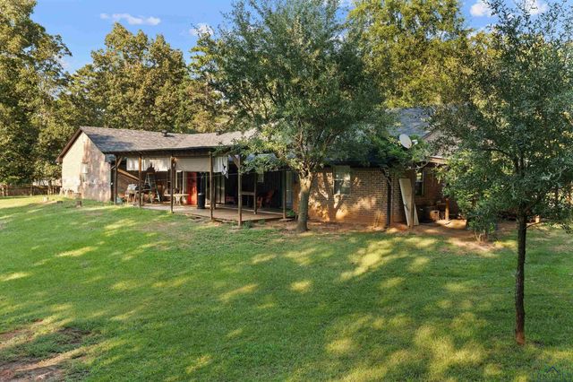 315 S Forest Lake, Longview, TX 75605