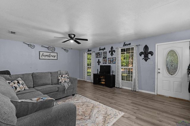 315 S Forest Lake, Longview, TX 75605