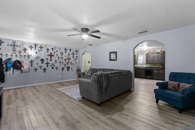 315 S Forest Lake, Longview, TX 75605