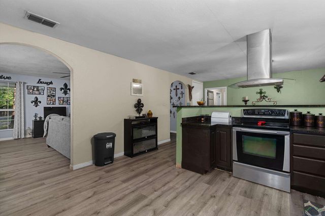 315 S Forest Lake, Longview, TX 75605