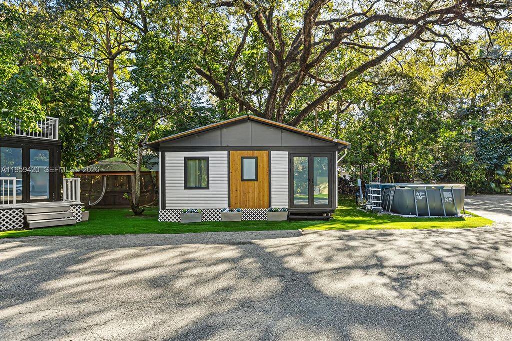 5511 Woodland Ln 0, Dania Beach, FL 33312