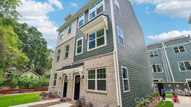 821 Hammers Lane, Charlotte, NC 28205