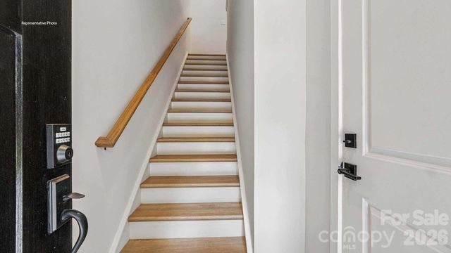 821 Hammers Lane, Charlotte, NC 28205