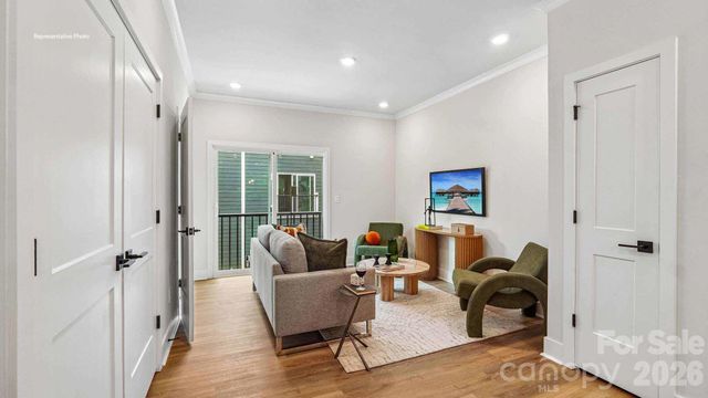 821 Hammers Lane, Charlotte, NC 28205