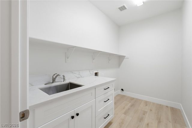 6504 Birdhouse Street, North Las Vegas, NV 89084
