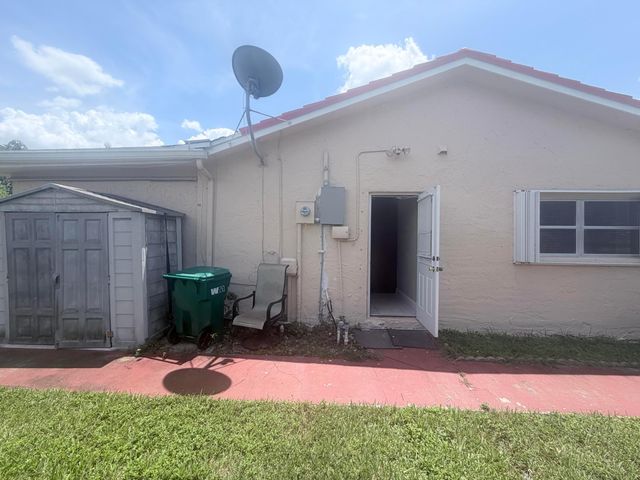 7302 WESTWOOD Drive, Tamarac, FL 33321