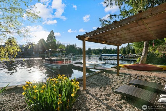 200 E N COVE Road, Shelton, WA 98584