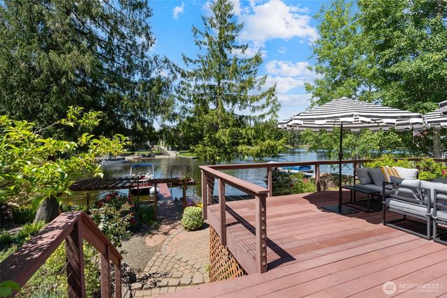200 E N COVE Road, Shelton, WA 98584
