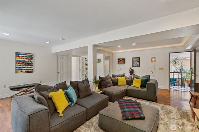 200 E N COVE Road, Shelton, WA 98584