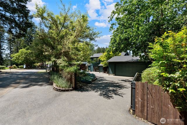 200 E N COVE Road, Shelton, WA 98584