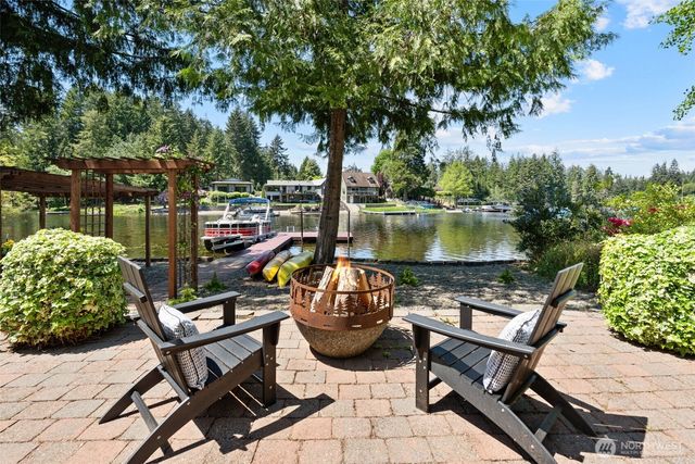 200 E N COVE Road, Shelton, WA 98584