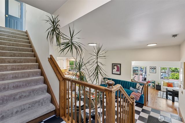 200 E N COVE Road, Shelton, WA 98584