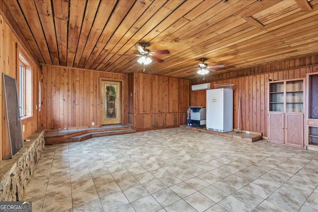 1478 Shinbone Valley Road, Lafayette, GA 30728