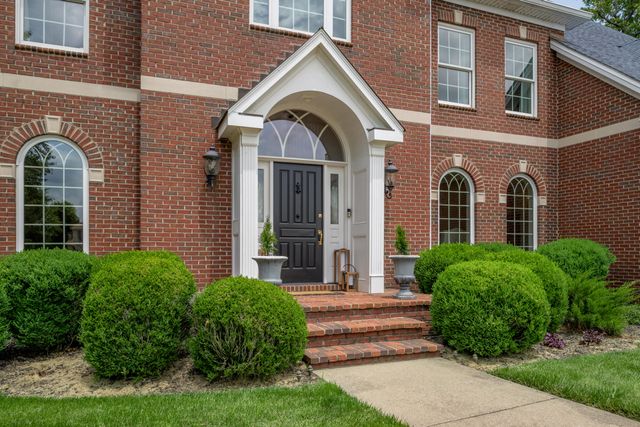 310 Ironwood Circle, Paris, KY 40361