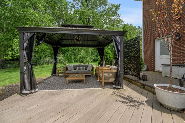 310 Ironwood Circle, Paris, KY 40361