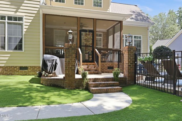 405 N Harrison Place Lane, Fuquay Varina, NC 27526