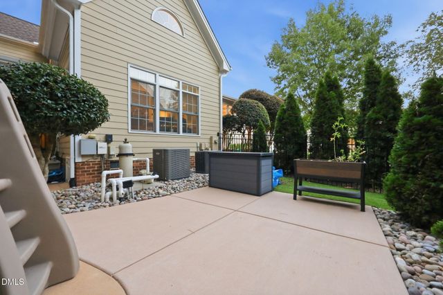 405 N Harrison Place Lane, Fuquay Varina, NC 27526
