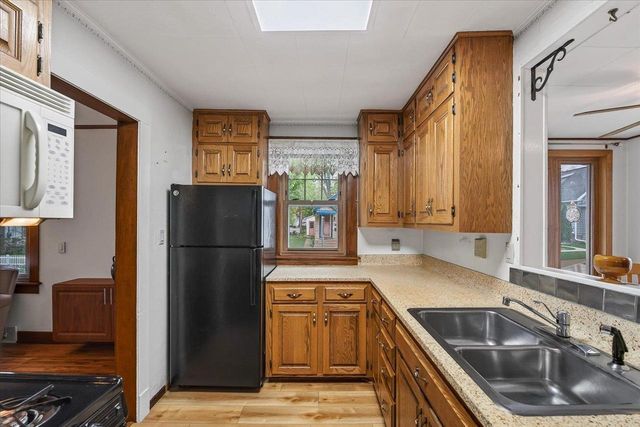1104 Lawrence Street, Madison, WI 53715