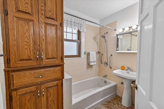 1104 Lawrence Street, Madison, WI 53715