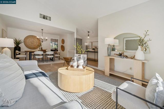 139 Regency Dr, Clayton, CA 94517