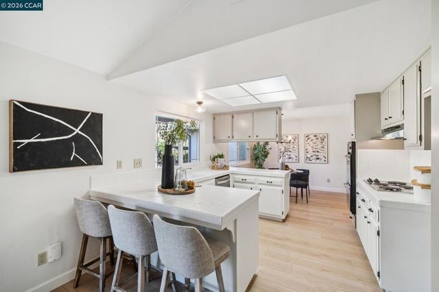 139 Regency Dr, Clayton, CA 94517