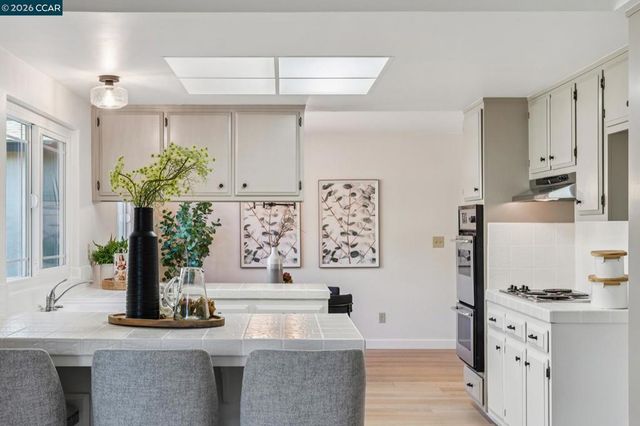 139 Regency Dr, Clayton, CA 94517