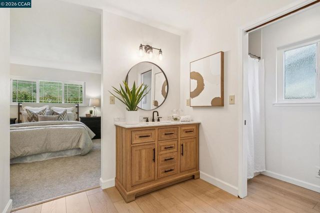 139 Regency Dr, Clayton, CA 94517