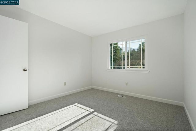 139 Regency Dr, Clayton, CA 94517