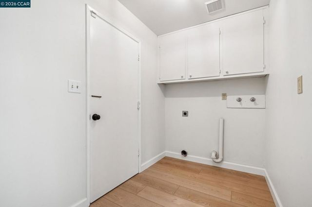 139 Regency Dr, Clayton, CA 94517