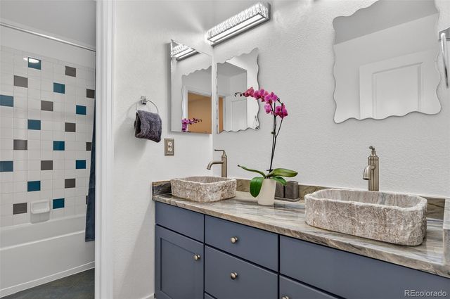 4218 Dunsinane Way, Castle Rock, CO 80104