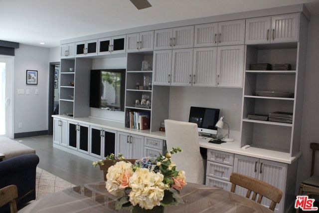 4109 Shadyglade Avenue, Studio City (los Angeles), CA 91604
