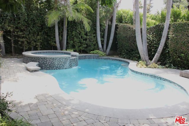 4109 Shadyglade Avenue, Studio City (los Angeles), CA 91604