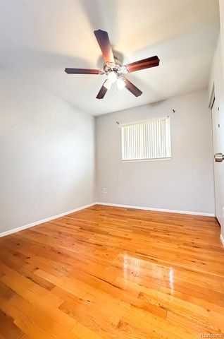 8439 Plumbrook Road, Sterling Heights, MI 48313