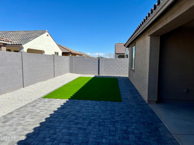 10214 W INDIANOLA Avenue, Avondale, AZ 85392