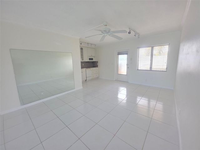 2131 NE 42nd Court 209e, Lighthouse Point, FL 33064