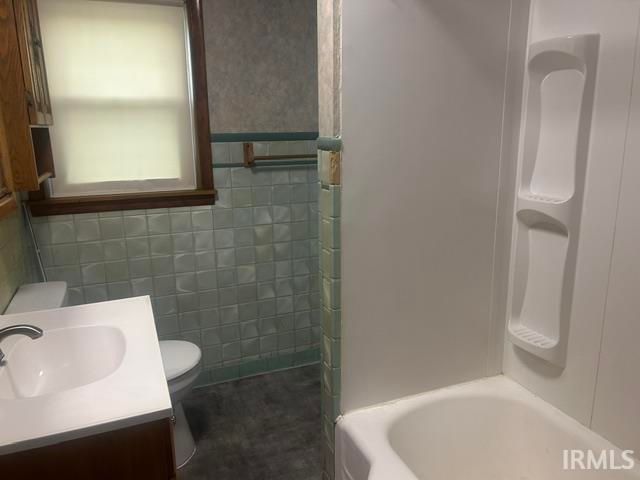 731 S Main Street, Upland, IN 46989