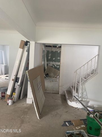 2631 Parkwood Avenue, Toledo, OH 43610